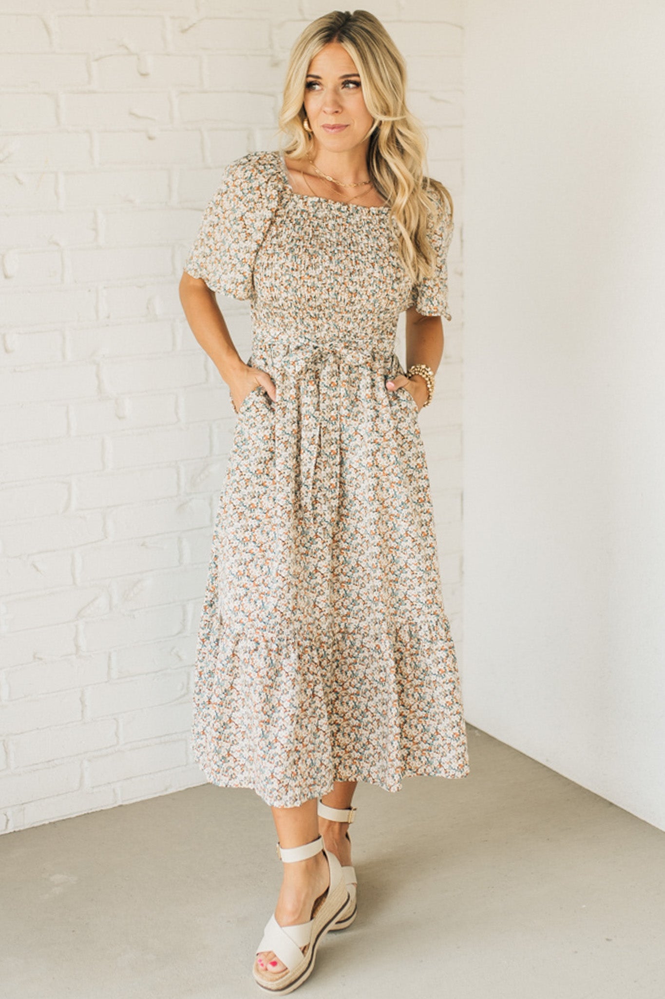 Ditsy Floral Midi Dress – RubyClaire Boutique