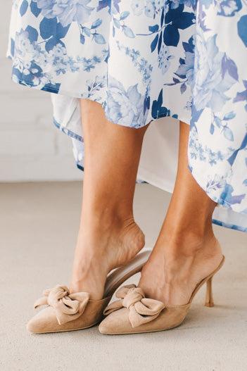 Pointed Toe Bow Accent Kitten Heels