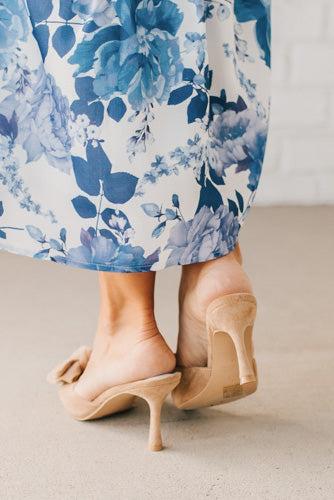 Pointed Toe Bow Accent Kitten Heels