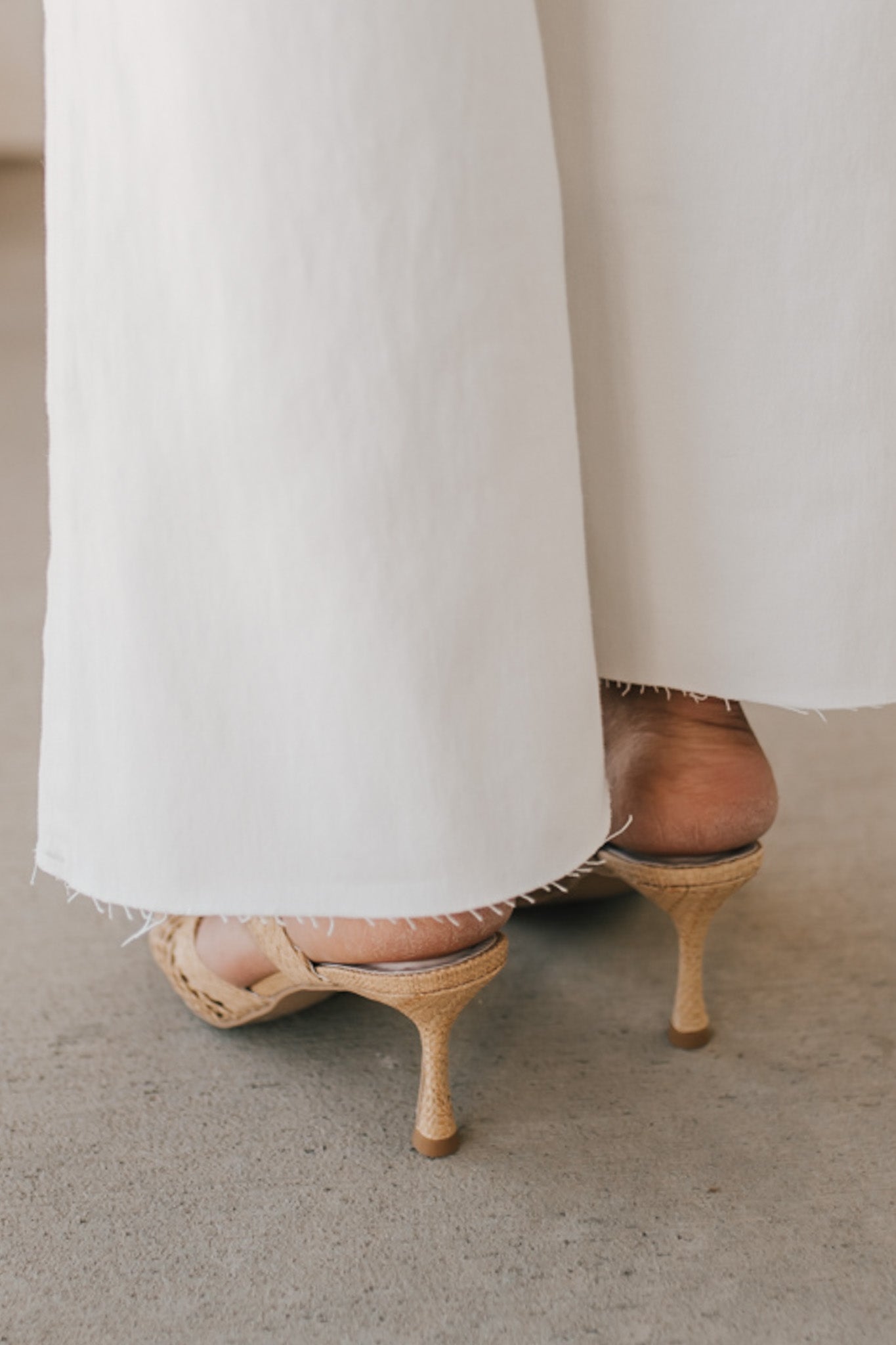 Pointed Toe Raffia Detail Kitten Heel