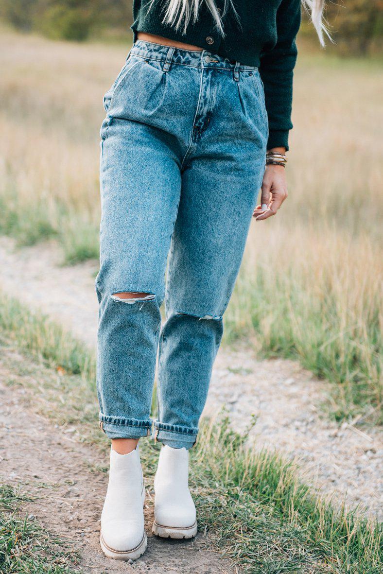 High-rise tapered jeans