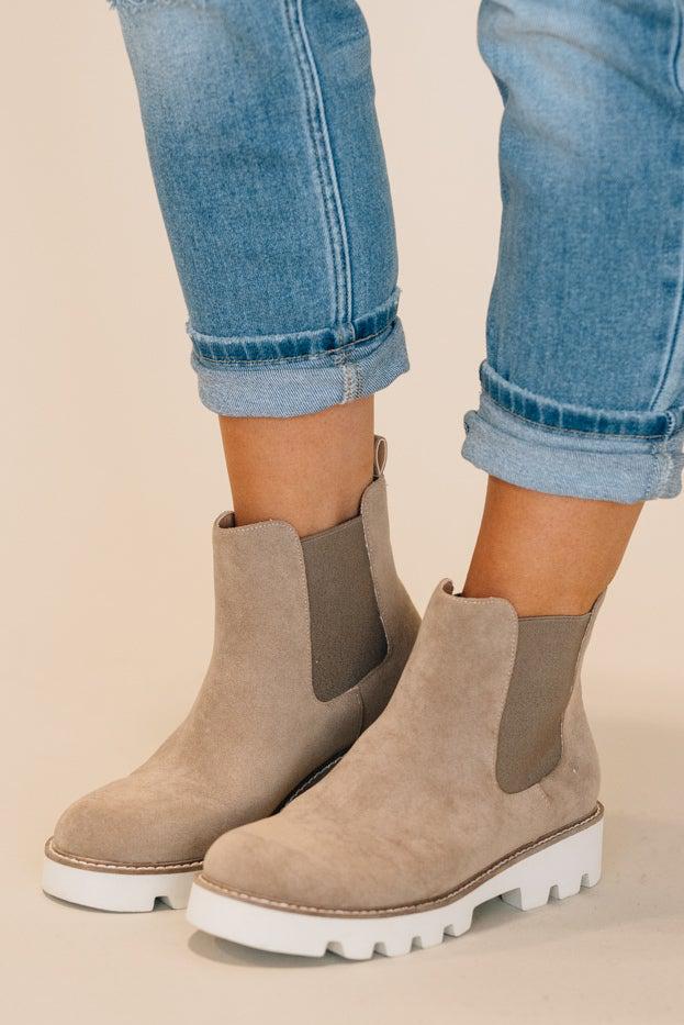 neutral boots for winter
