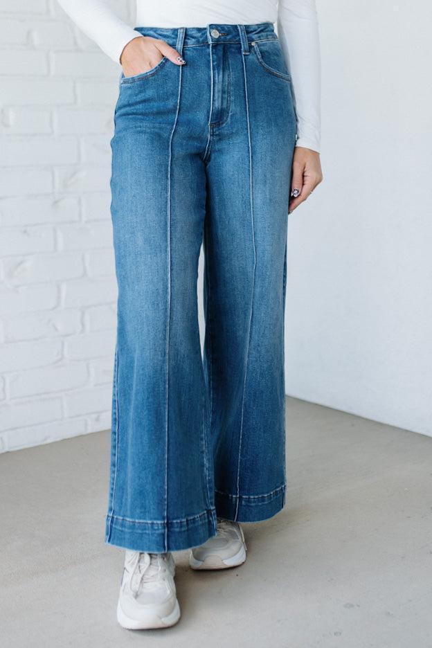 DARK WASH STRETCH HIGH RISE PIN TUCK DETAIL WIDE LEG JEAN
