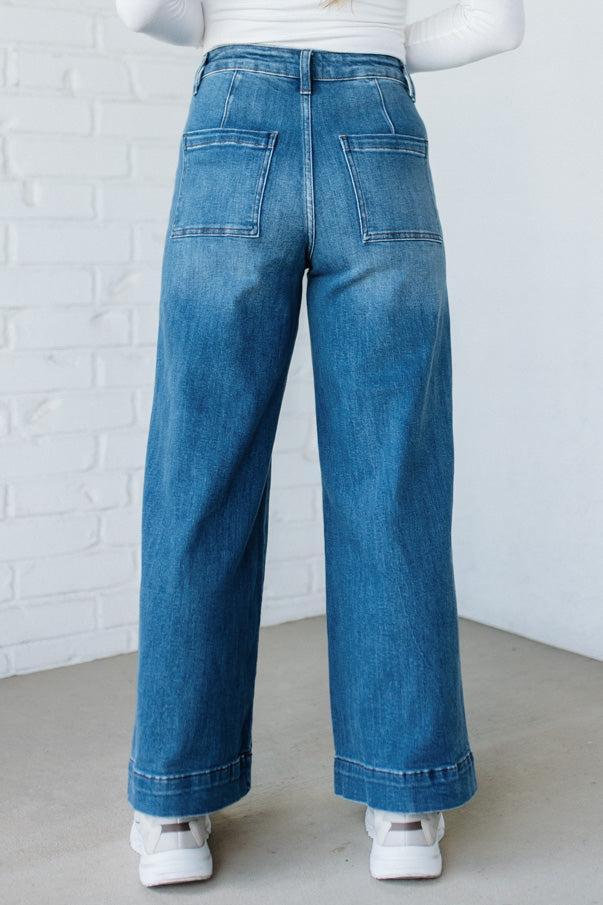 DARK WASH STRETCH HIGH RISE PIN TUCK DETAIL WIDE LEG JEAN
