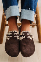 Texture, with a twist. The Coco features a woven tweed upper with a statement buckle detail, set in an easy mule silhouette. Crafted from atelier-selected materials and finished with our signature DreamCloud cushioned sole, it's a cozy statement that still feels elevated.