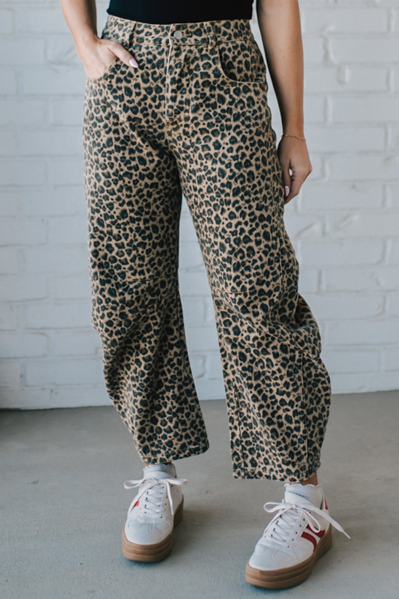 LEOPARD WASHED DENIM MID RISE BARREL PANTS