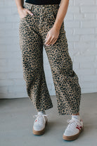 LEOPARD WASHED DENIM MID RISE BARREL PANTS