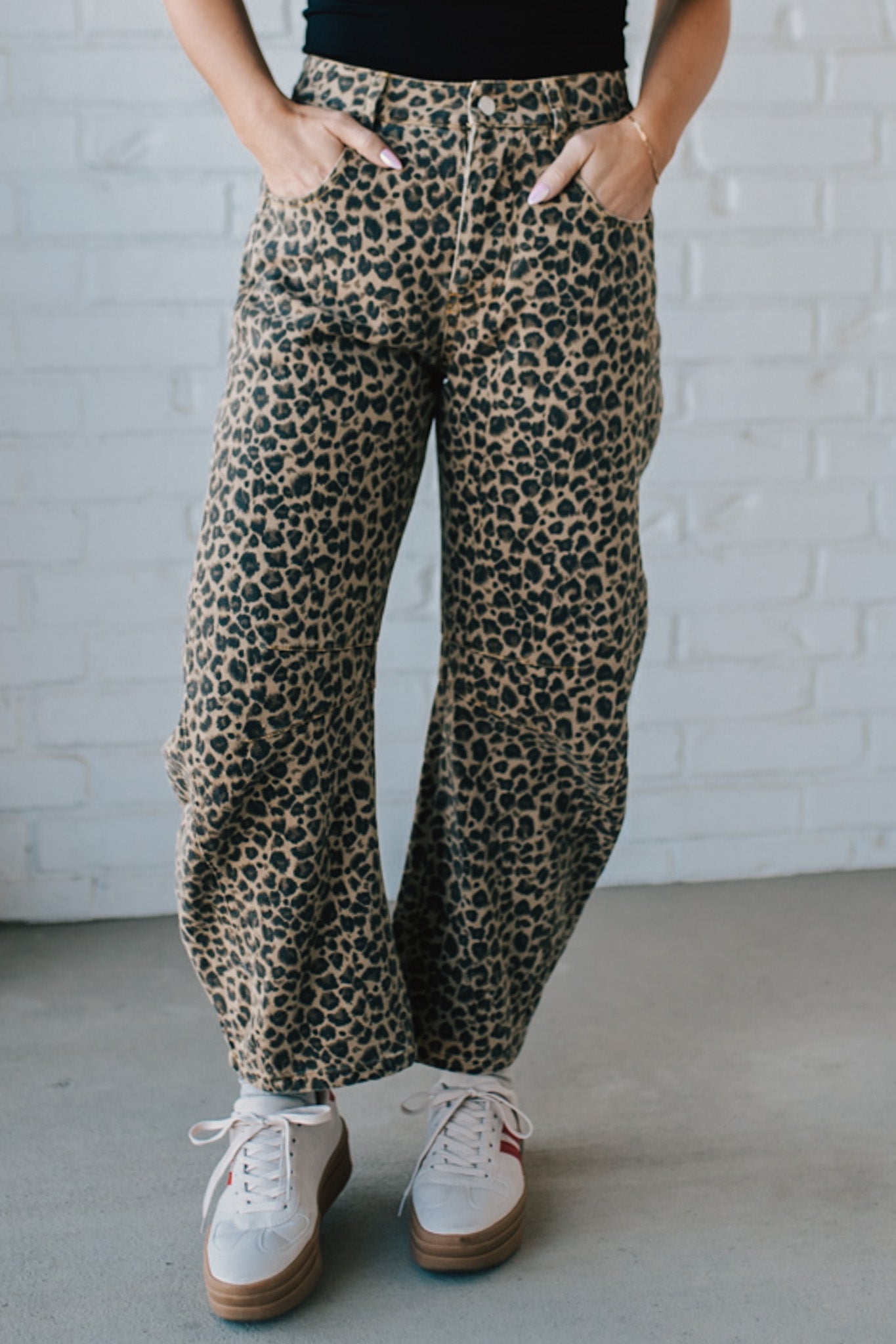 LEOPARD WASHED DENIM MID RISE BARREL PANTS