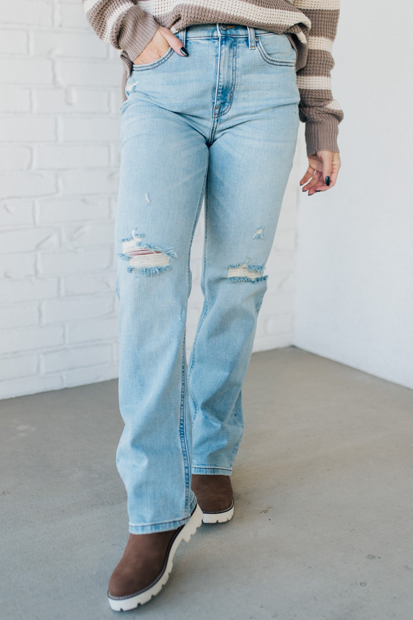 Maverick High Rise Dad Jeans - Light Wash