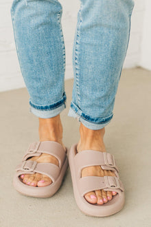  Nadya Squishy Slides