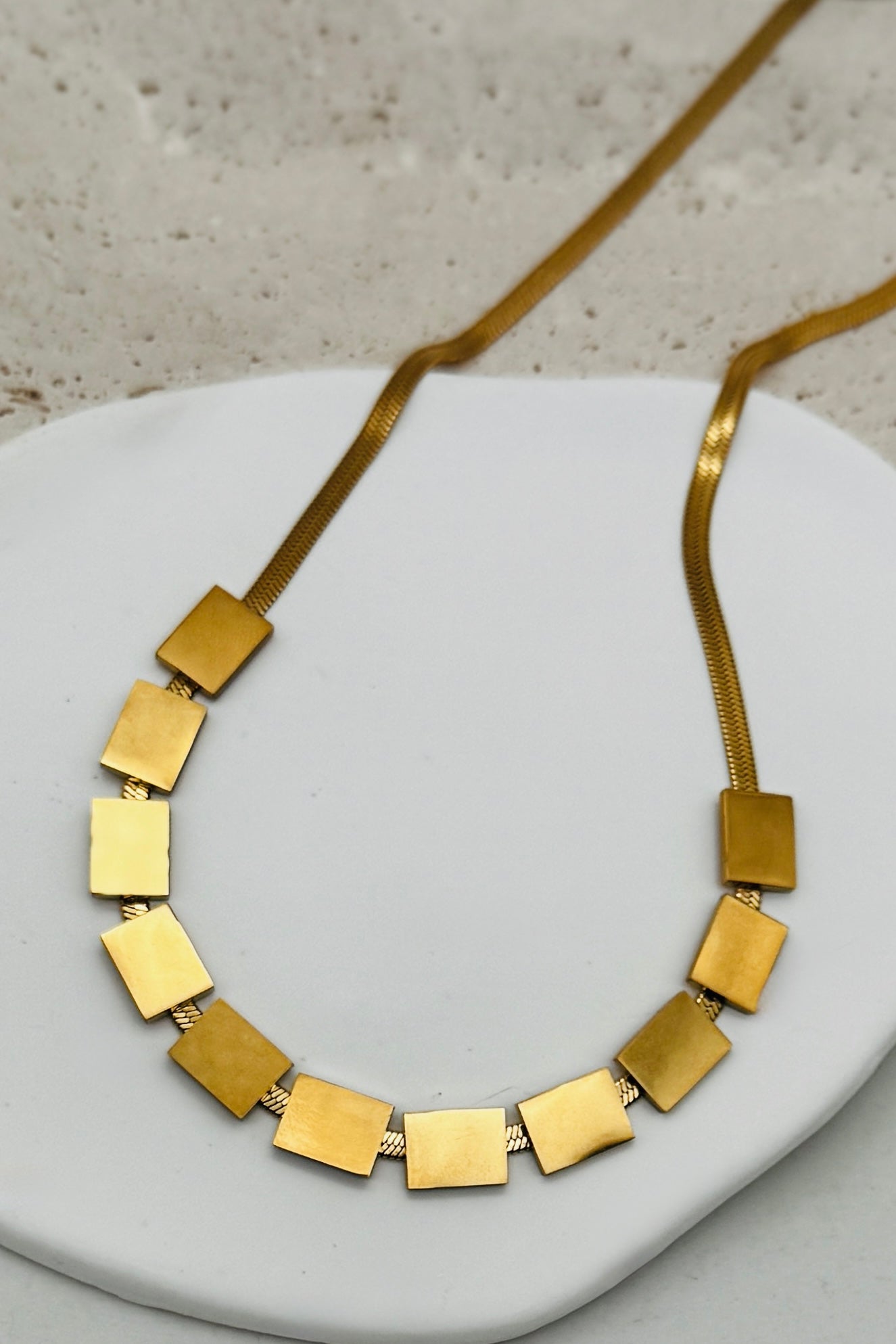 Gold necklace is hypoallergenic, waterproof, fade-resistant, and tarnish-resistant, ensuring its beauty lasts for years. Perfect for everyday wear or special occasions.
