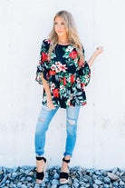 Tropical Print Top
floral-print-babydoll-tropical-themed-top