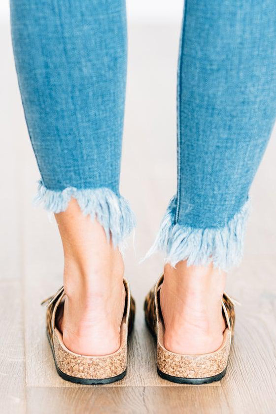 Anne Birks
double-strap-buckle-birkenstock-knock-off-slide-on-sandals